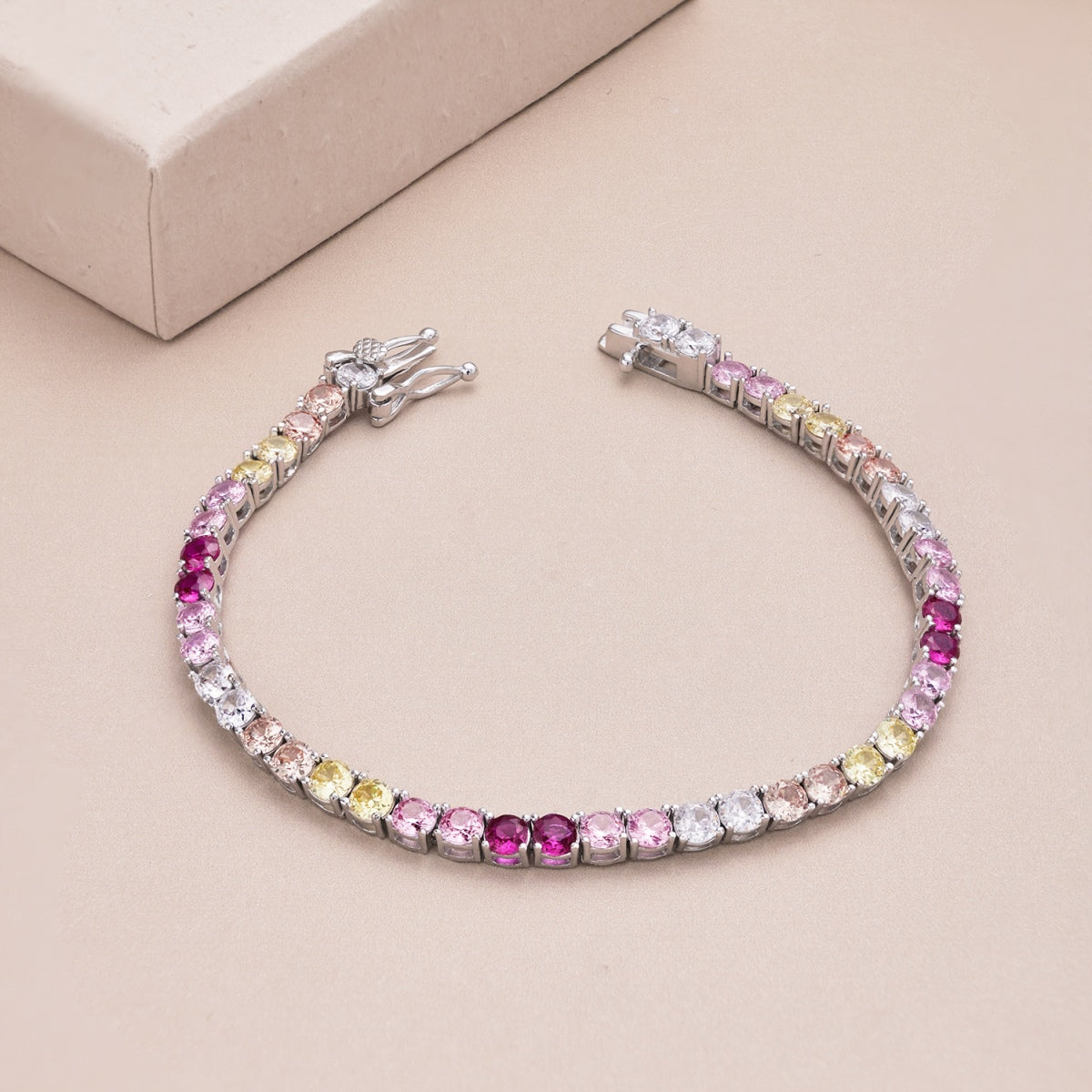 [Kismet Jewels ]Radiant Colorful Round Cut Tennis Bracelet