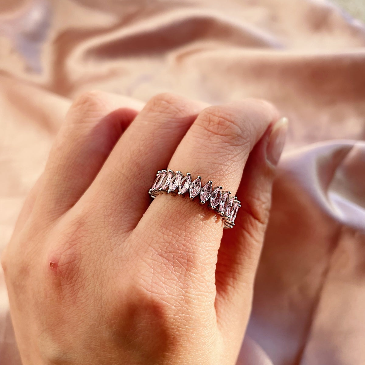 [Kismet Jewels ]Gorgeous Marquise Cut Tennis Ring