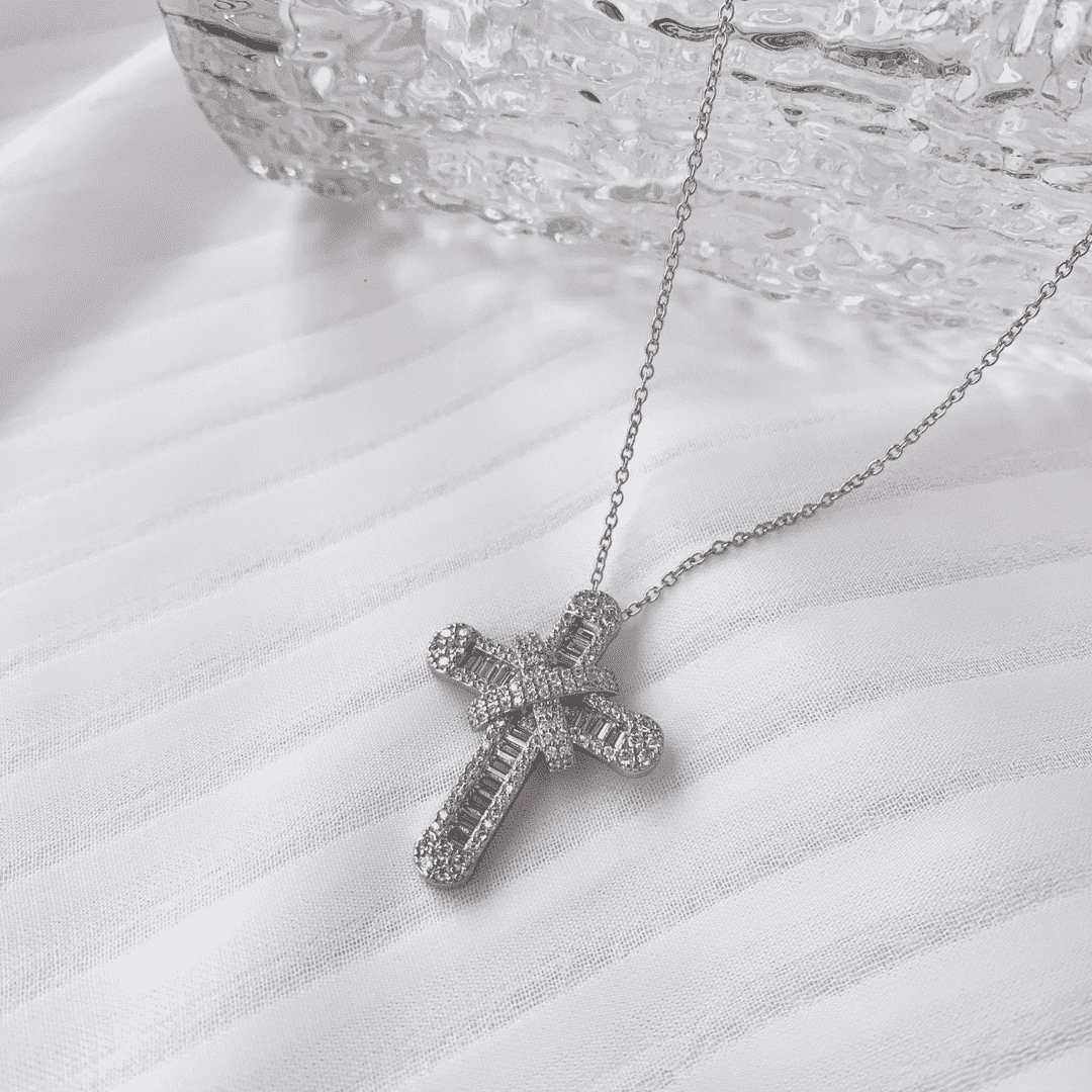 [Kismet Jewels ]Gypsophila With Dimonds Necklace