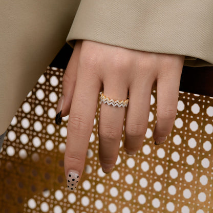 [Kismet Jewels ]Delicate Enchanting Wave Shape Daily Ring