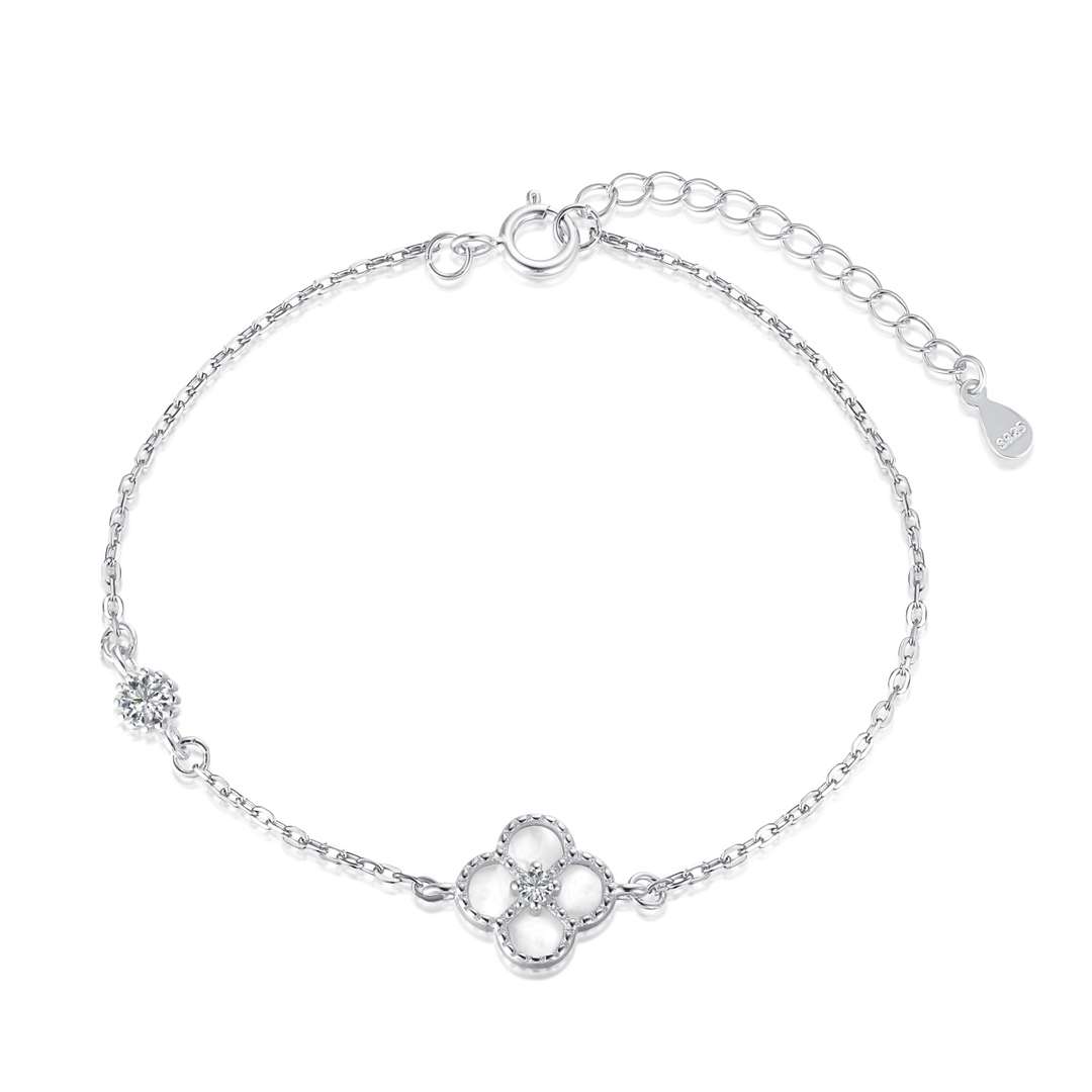 [Kismet Jewels ]Delicate Four Leaf Clover Bracelet