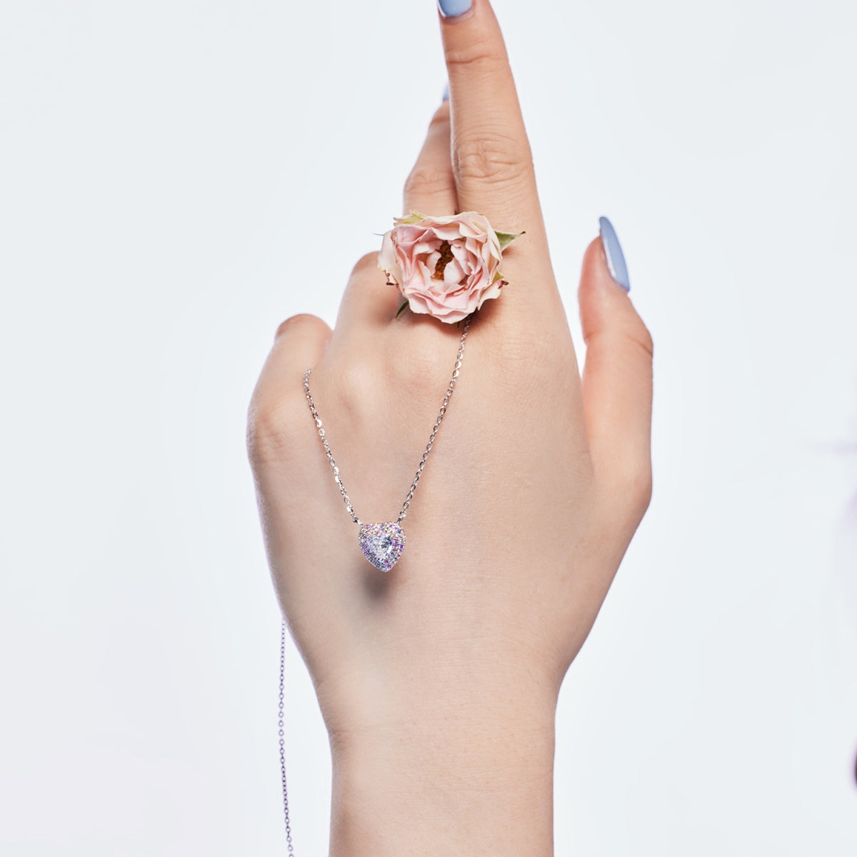 [Kismet Jewels ]Exquisite Heart Shape Necklace