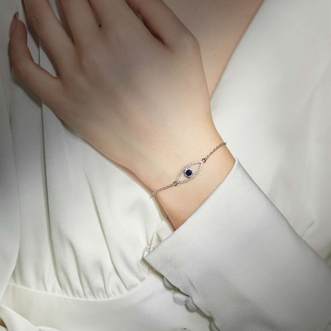 [Kismet Jewels ]Devil's Eye Hollow Design Bracelet