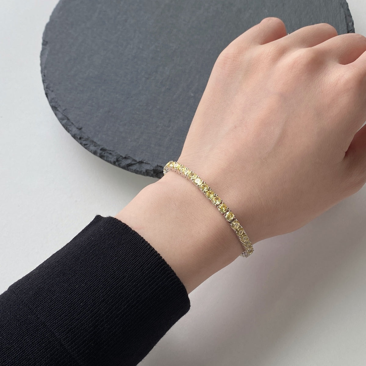 [Kismet Jewels ]Ornate Dazzling Round Cut Tennis Bracelet