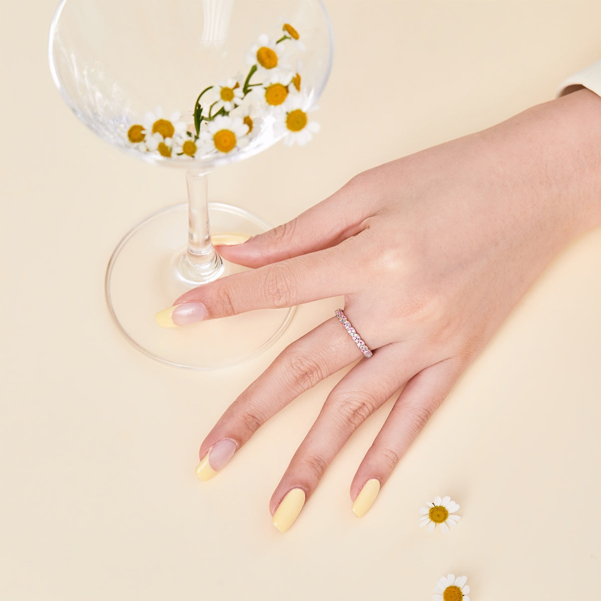 [Kismet Jewels ]Dainty Ebullient Round Cut Daily Ring