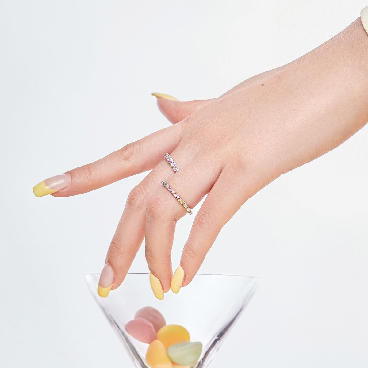 [Kismet Jewels ]Dainty Ebullient Round Cut Daily Ring