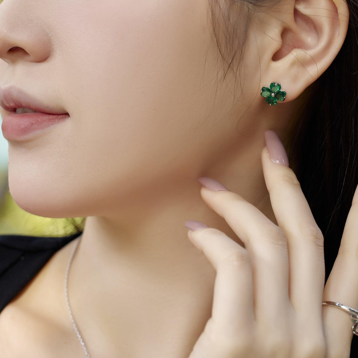 [Kismet Jewels ]Four-Leaf Clover Ball Earrings