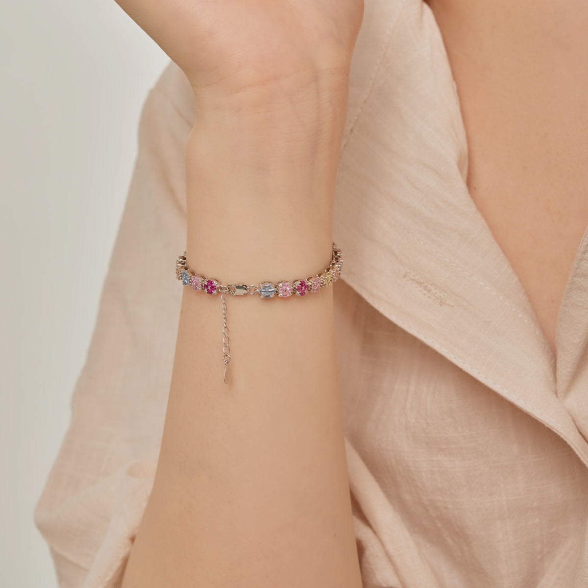 [Kismet Jewels ]Delicate Colorful Emerald Cut Daily Bracelet