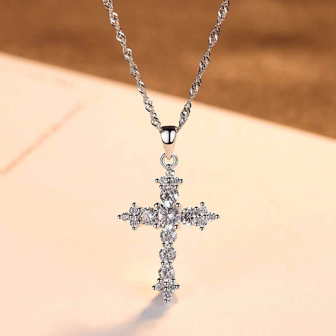 [Kismet Jewels ]Delicate Cross Shape Necklace