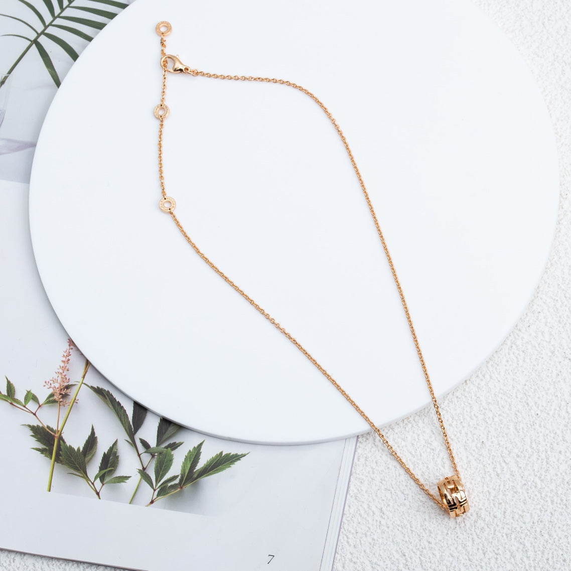 [Kismet Jewels ]PARENTESI NECKLACE PINK GOLD