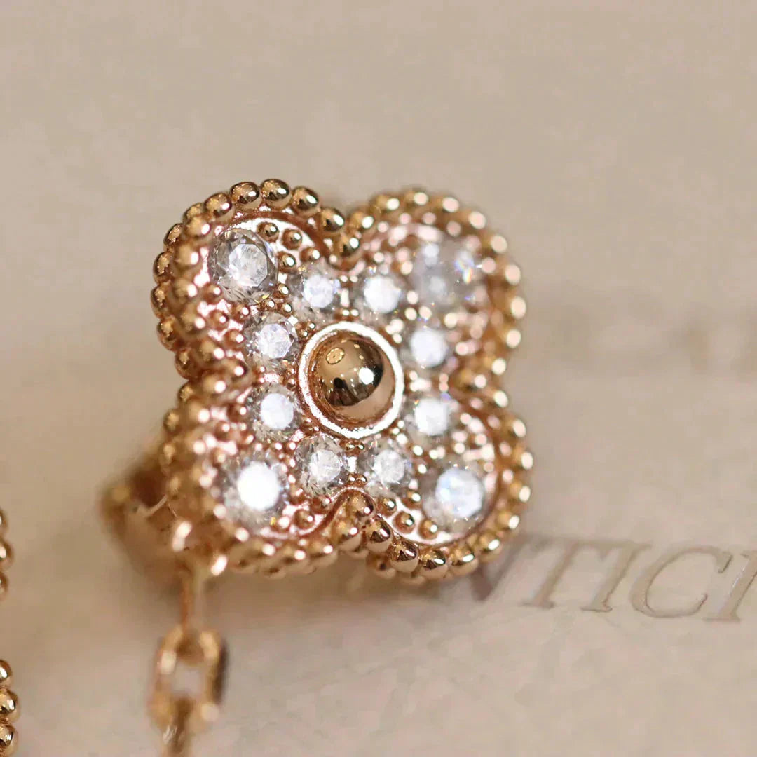 [Kismet Jewels ]CLOVER MEDIUM 1 MOTIFS FUll DIAMOND EARRINGS