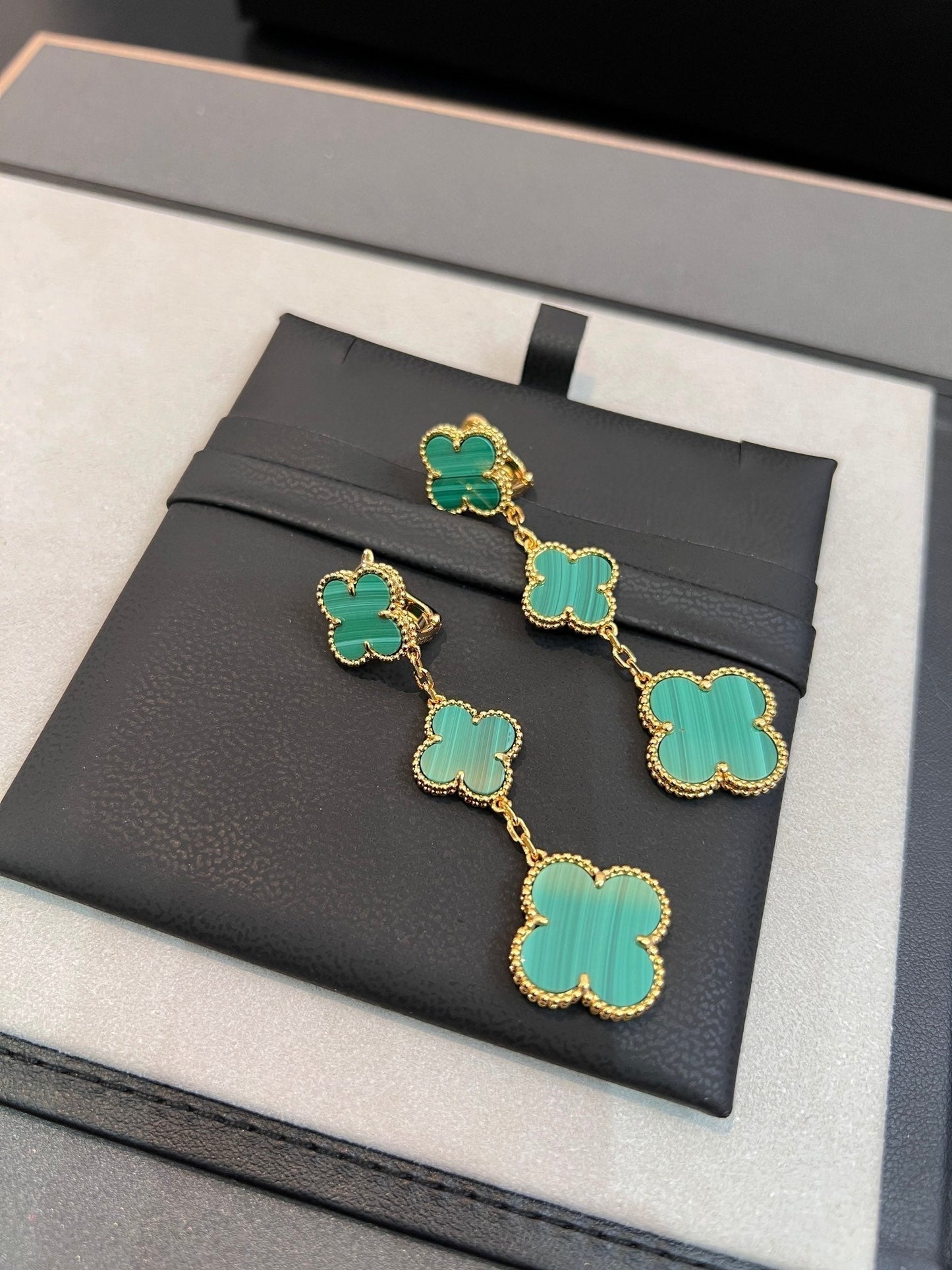 [Kismet Jewels ]CLOVER MALACHITE 3 MOTIFS GOLD