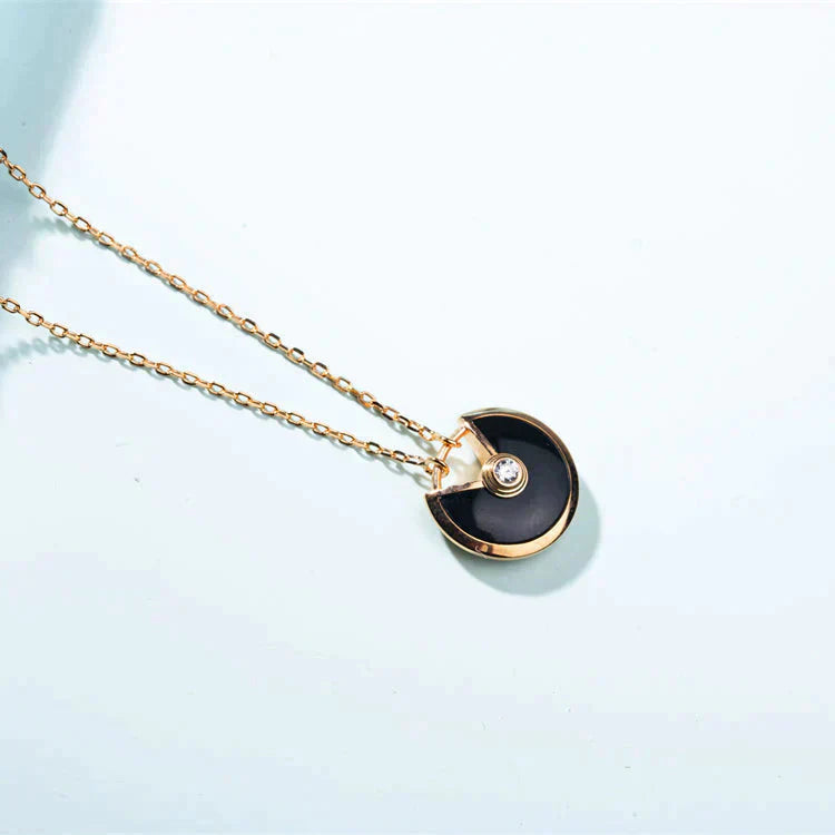 [Kismet Jewels ]AMULETTE GOLD CARNELIAN ONYX NECKLACE
