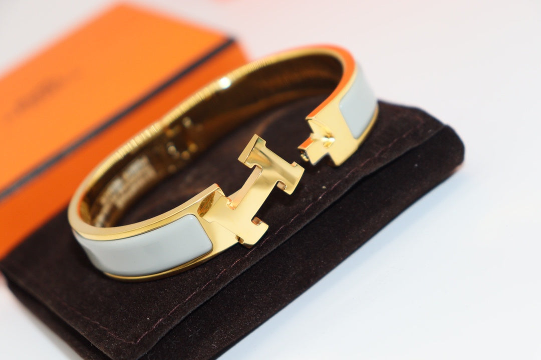 [Kismet Jewels ]H LIGHT BLUE BRACELET