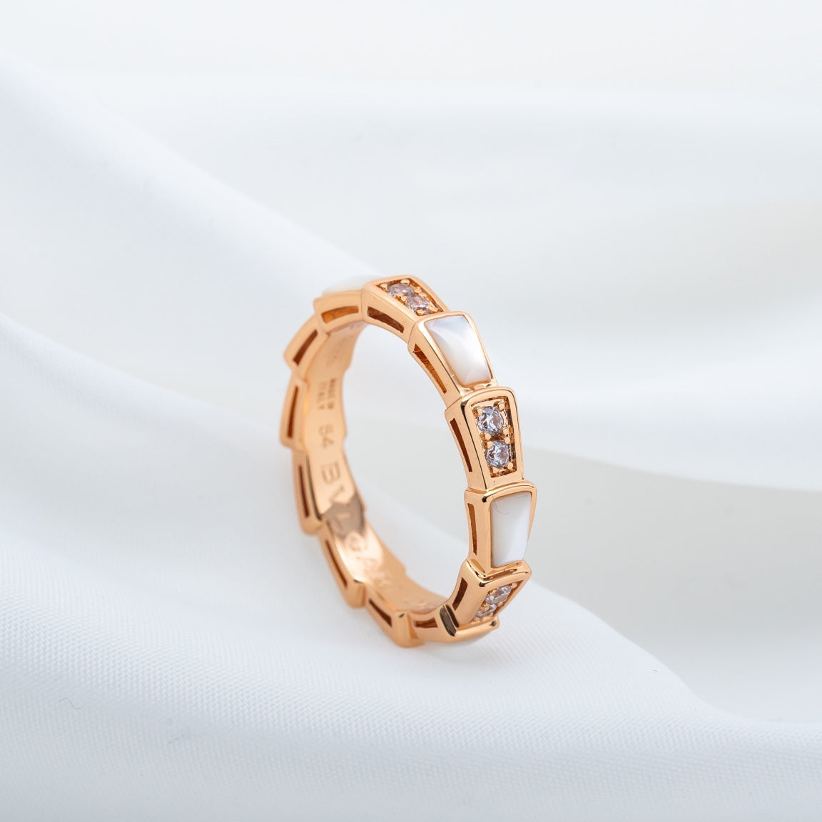 [Kismet Jewels ]SERPENTI RING PINK GOLD DIAMOND MOP 3MM