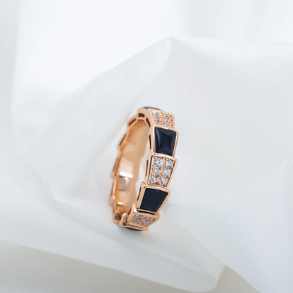 [Kismet Jewels ]SERPENTI RING PINK GOLD BLACK MOP DIAMOND PAVED 4MM