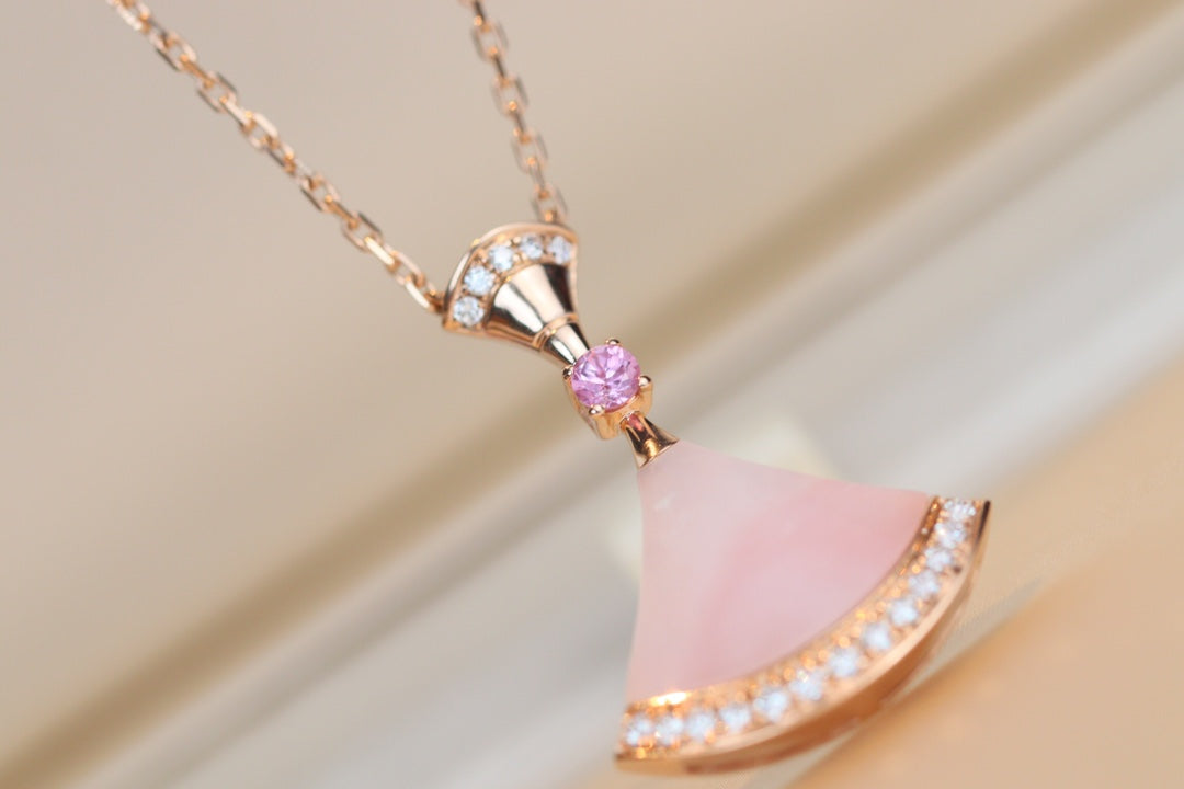 [Kismet Jewels ]DREAM NECKLACE PINK MOP DIAMOND