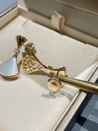 [Kismet Jewels ]DREAM MOP 1 DIAMOND EARRINGS