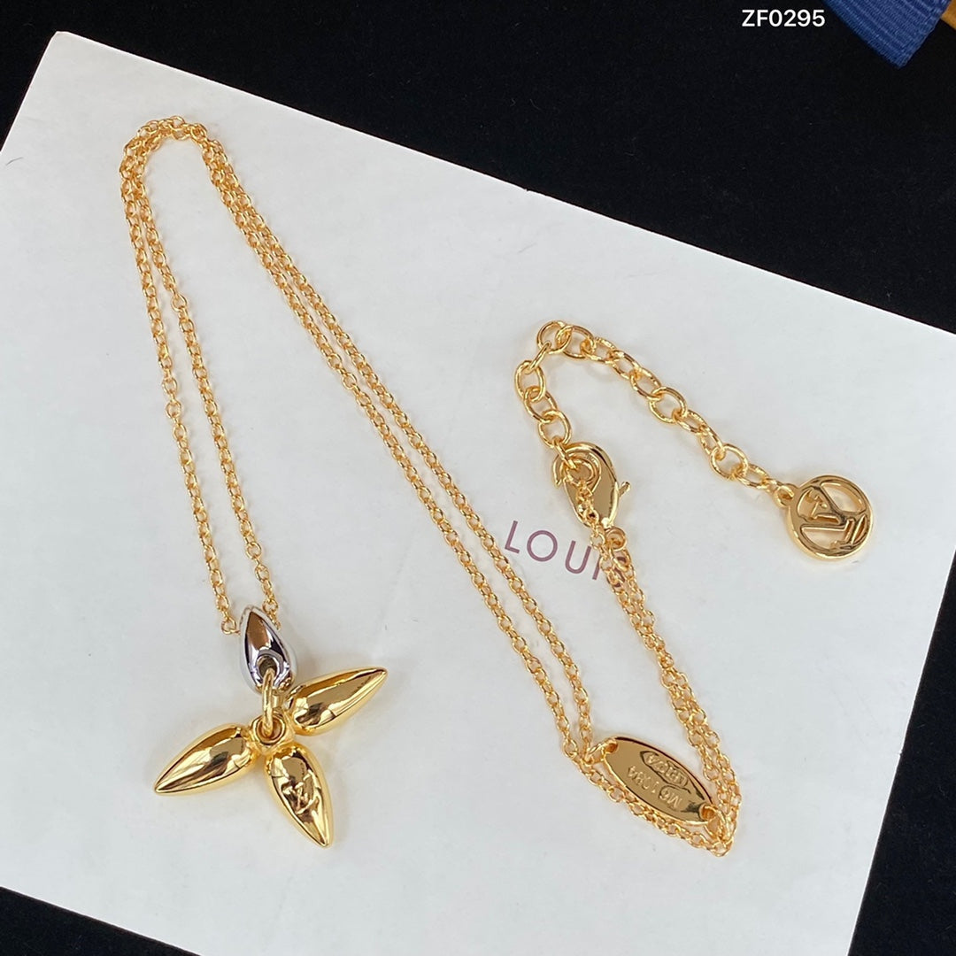 [Kismet Jewels ]LOUISETTE PEDANT GOLD NECKLACE