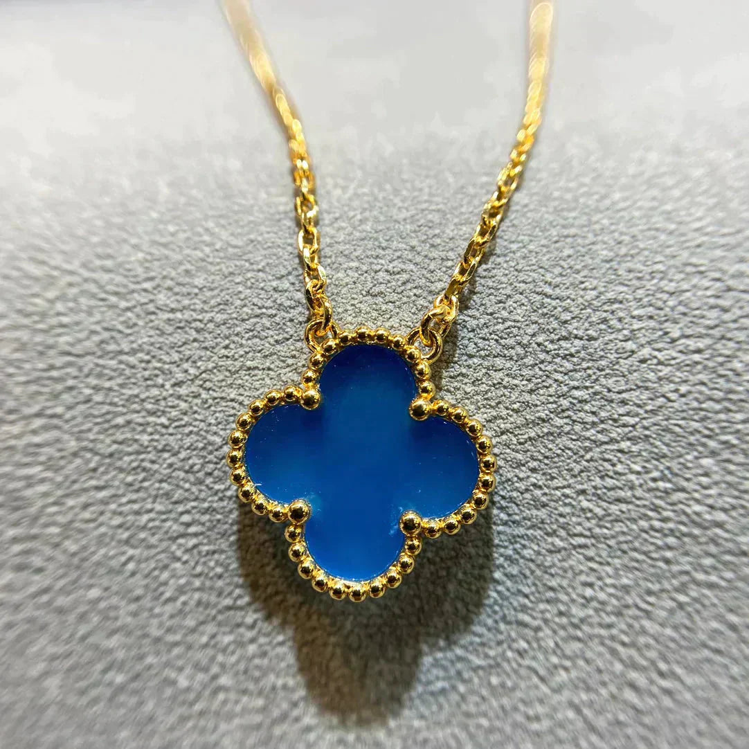 [Kismet Jewels ]CLOVER 15MM BLUE AGATE NECKLACE