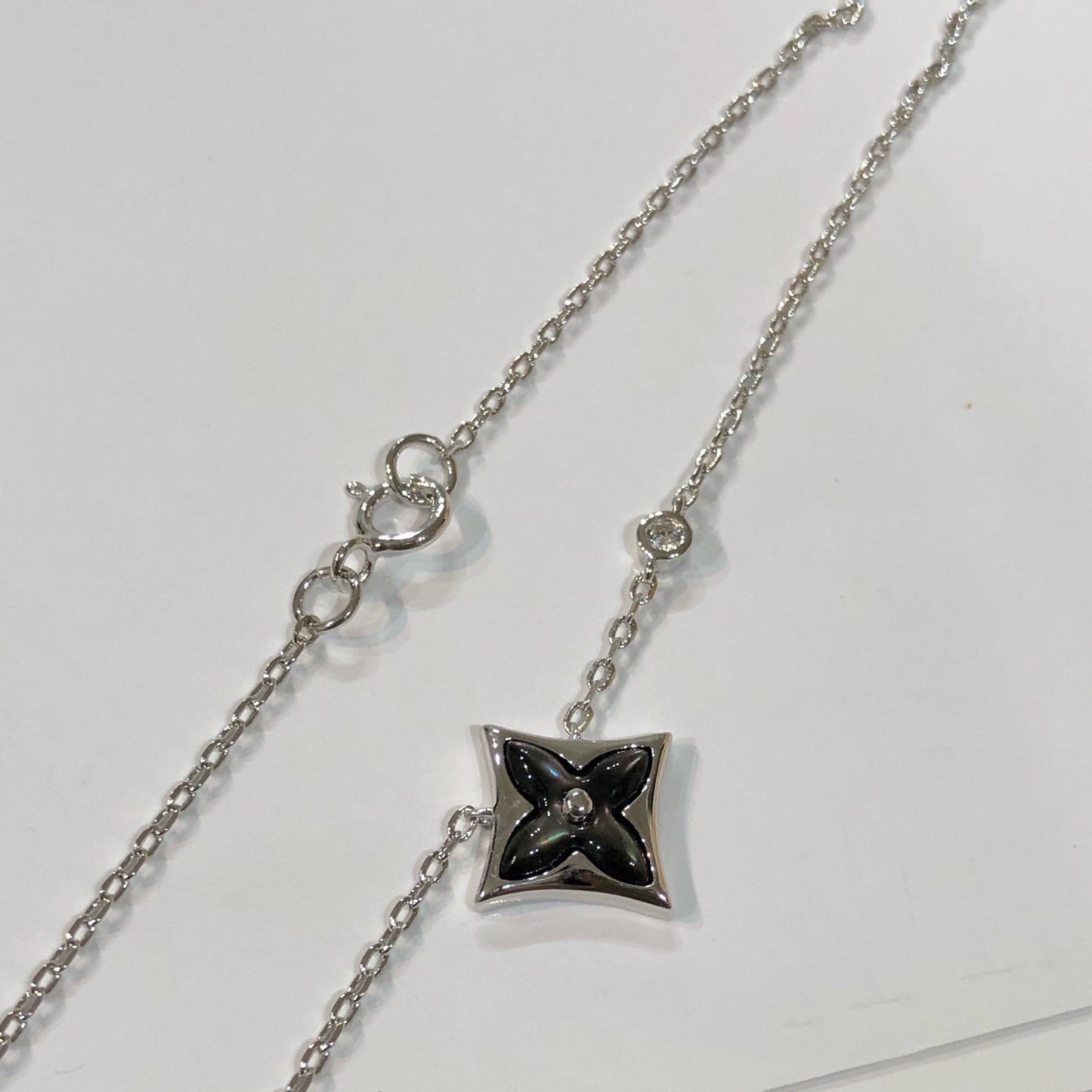 [Kismet Jewels ]STAR BLACK MOP NECKLACE