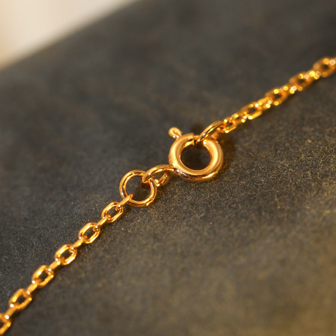 [Kismet Jewels ]SUN PEDANT PINK GOLD 1 DIAMOND NECKLACE
