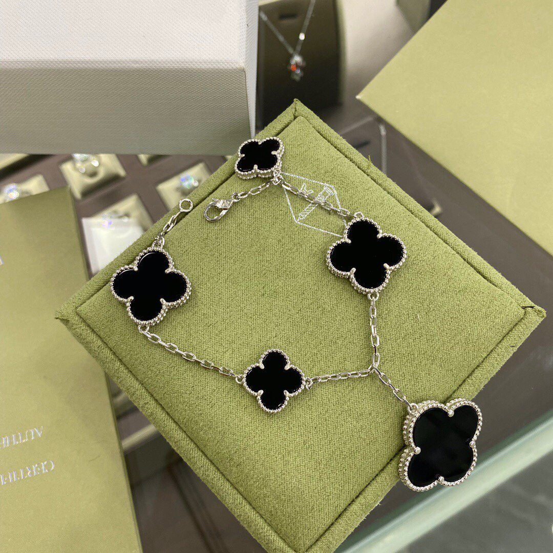 [Kismet Jewels ]CLOVER 5 MOTIFS SIVLER ONYX BRACELET