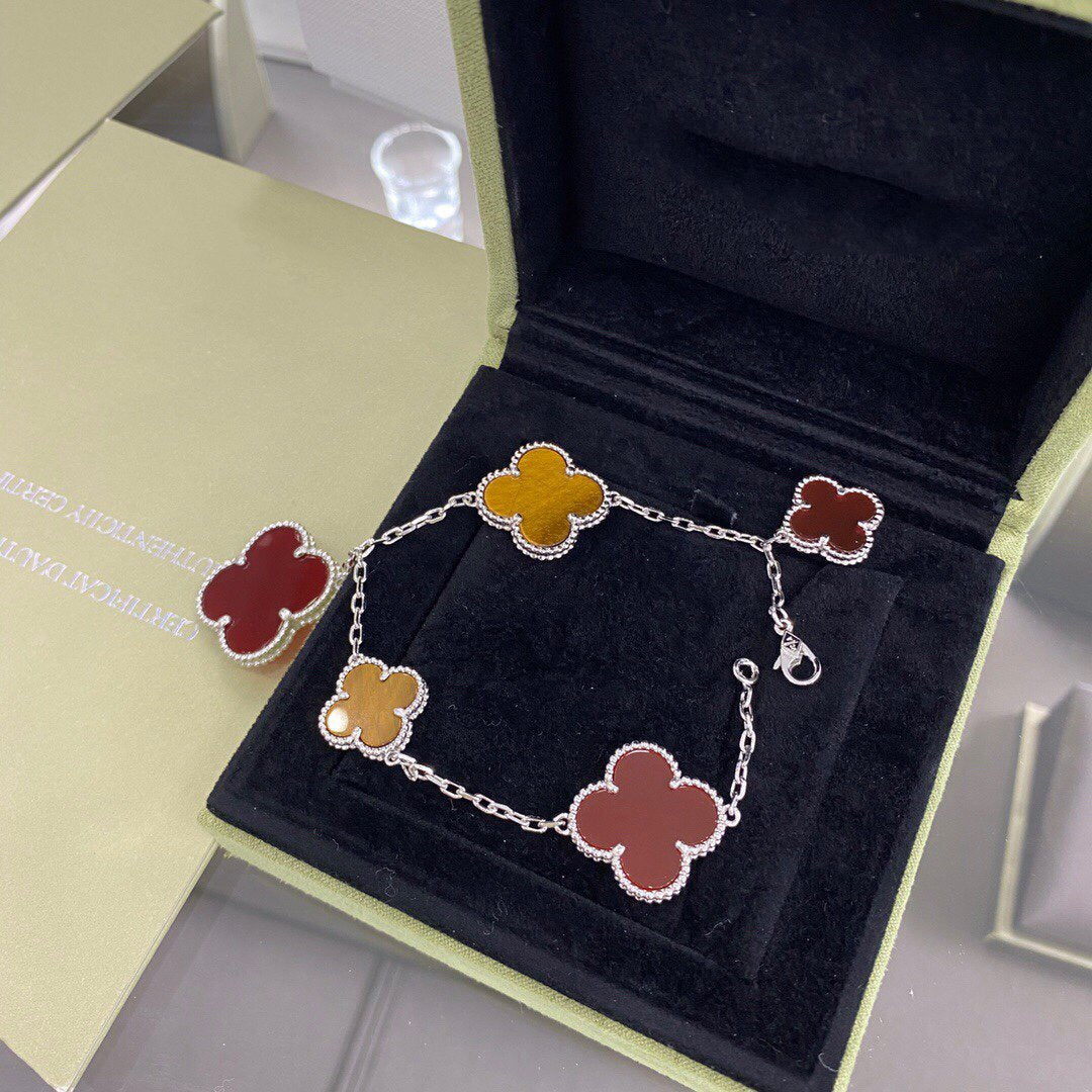 [Kismet Jewels ]CLOVER 5 MOTIFS SIVLER CARNELIAN TIGER EYE BRACELET