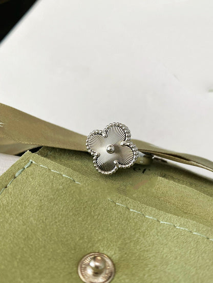 [Kismet Jewels ]CLOVER SILVER RING
