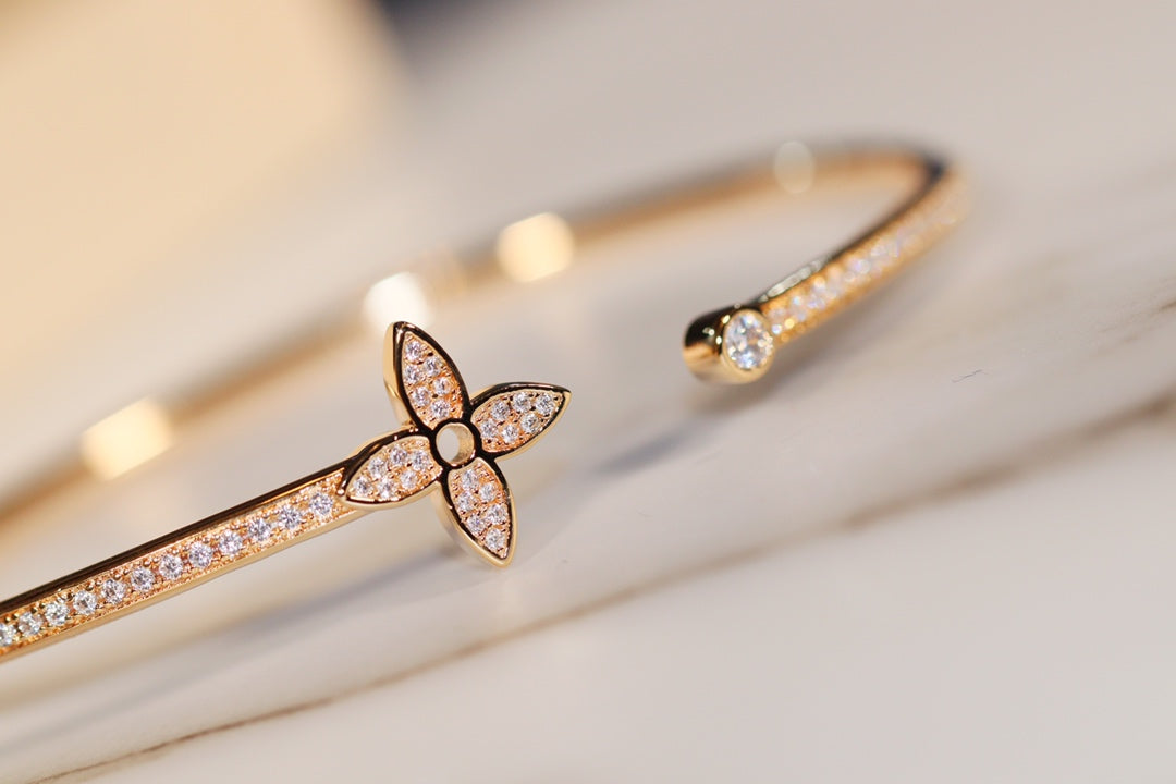 [Kismet Jewels ]IDYLLE GOLD OPEN BRACELET DIAMOND PAVED