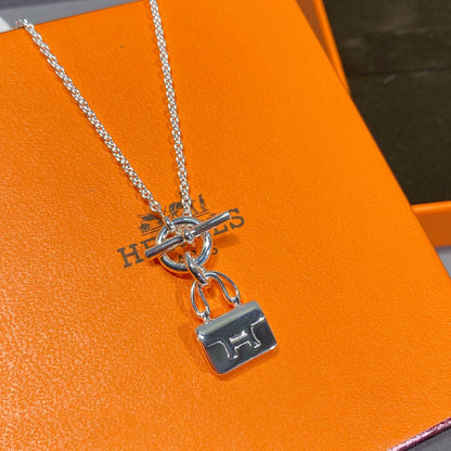 [Kismet Jewels ]CONSTANCE PEDANT SILVER NECKLACE