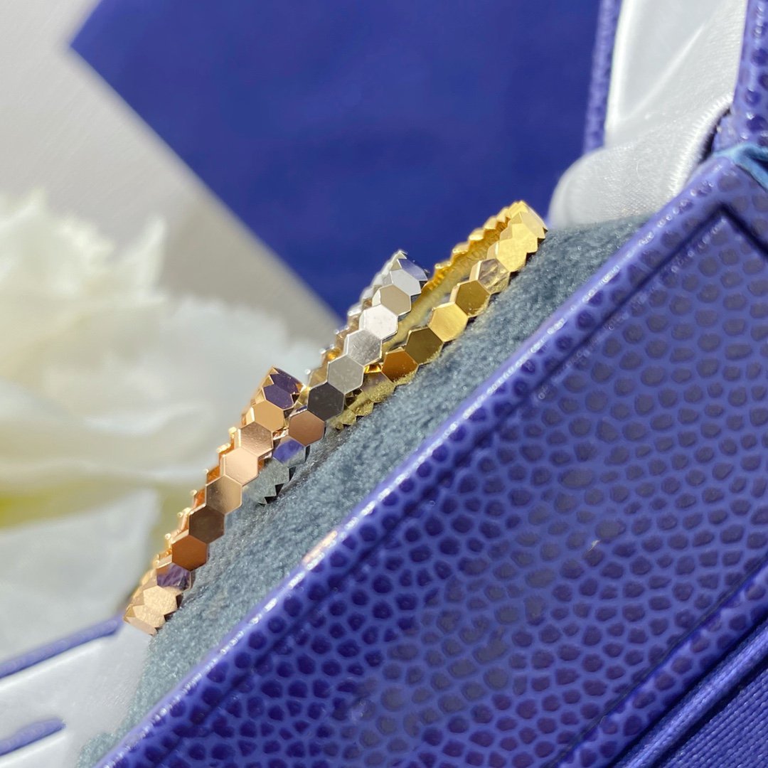 [Kismet Jewels ]BEE LOVE SMALL RING