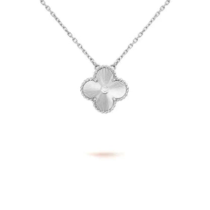 [Kismet Jewels ]CLOVER  15MM DIAMOND LASER NECKLACE SILVER