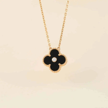 [Kismet Jewels ]CLOVER 15MM DIAMOND ONYX NECKLACE