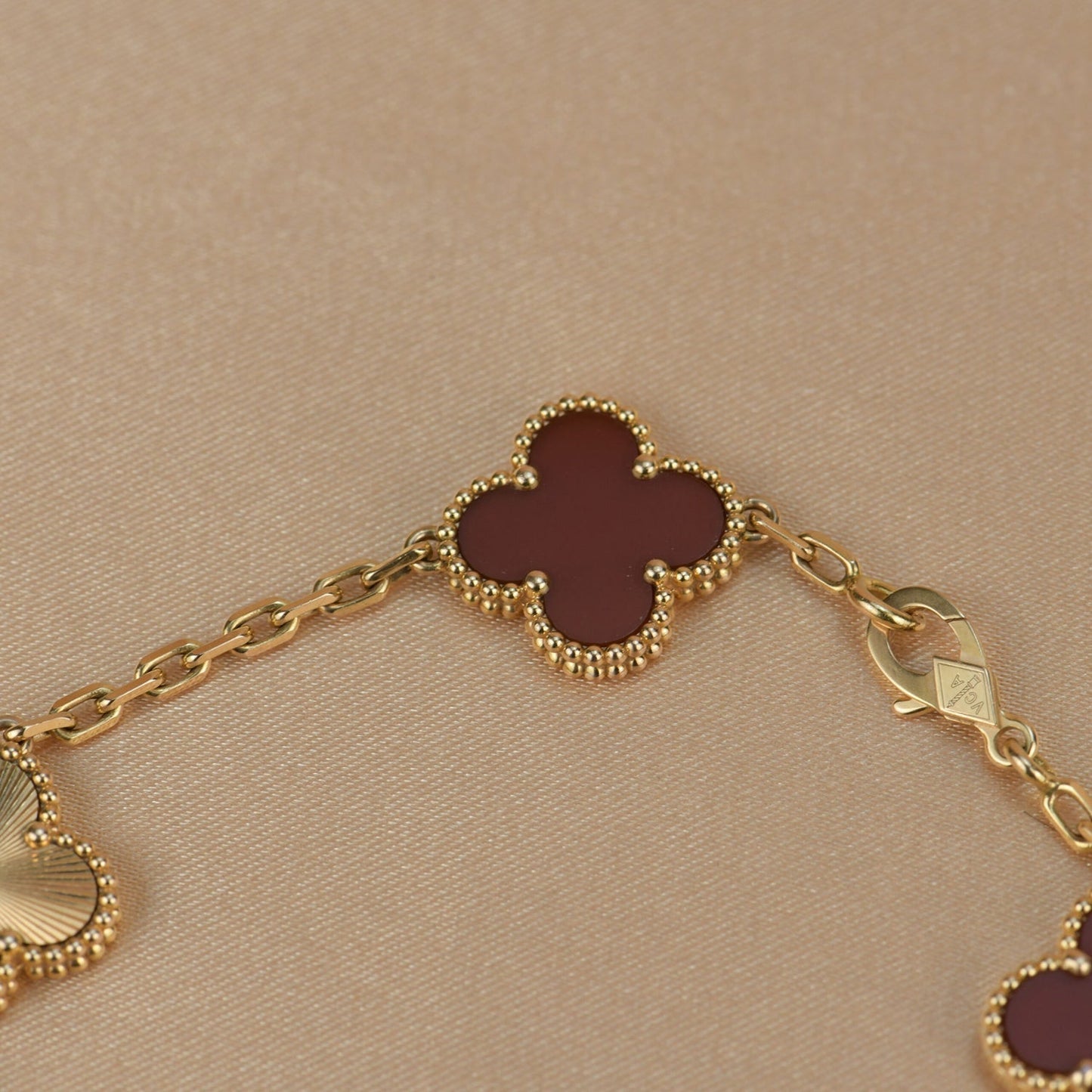 [Kismet Jewels ]CLOVER  5 MOTIFS CARNELIAN GOLD BRACELET
