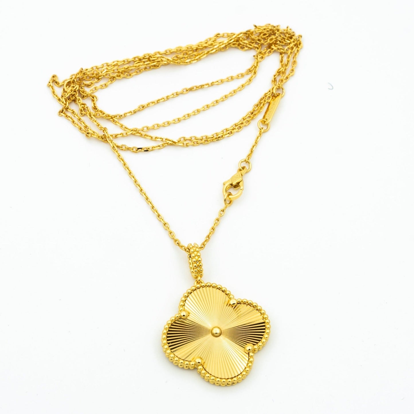 [Kismet Jewels ]CLOVER 25MM PEDANT NECKLACE GOLD