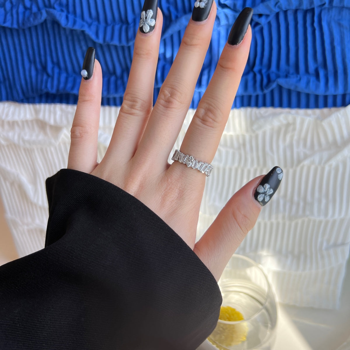 [Kismet Jewels ]Delicate Multi Shape Tennis Ring