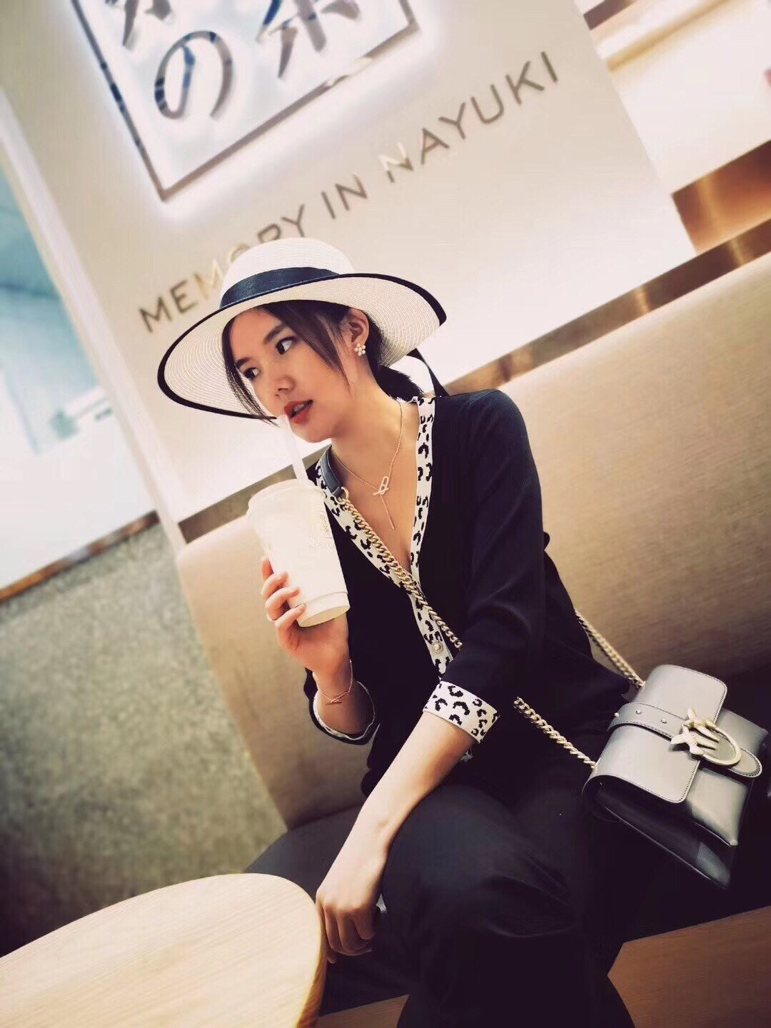 [Kismet Jewels ]HM FIRE PIG NOSE NECKLACE TRENDY STREET