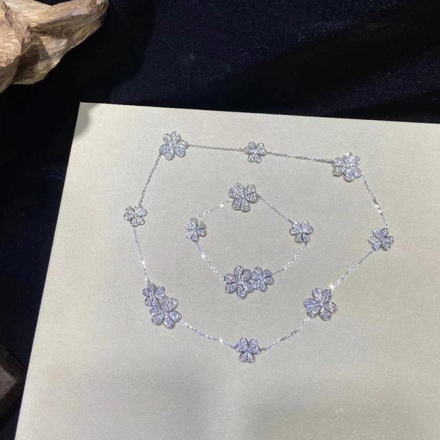 [Kismet Jewels ]FRIVOLE SILVER 5 FLOWERS BRACELET