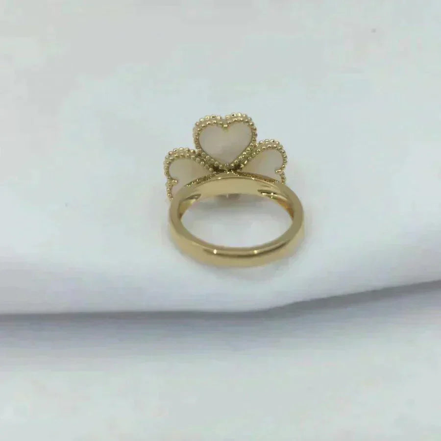 [Kismet Jewels ]SWEET CLOVER WHITE MOP RING